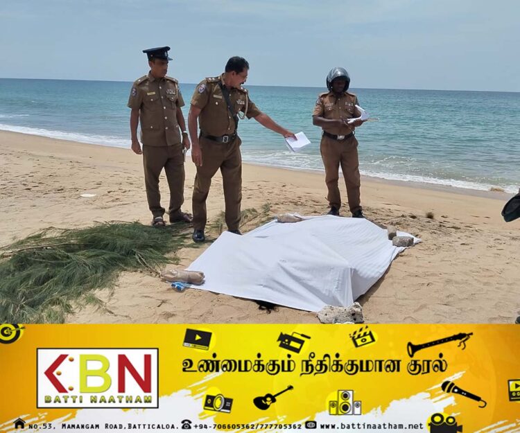 குருக்கள்மடம் கடற்கரையிலிருந்து பெண் ஒருவரின் சடலம் மீட்பு; பொதுமக்களின் உதவி கோரியுள்ள பொலிஸார்!