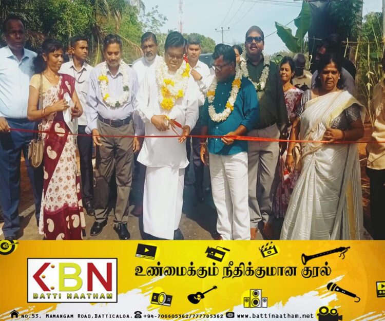 கிழக்கு பல்கலைக்கழக மாணவர்களுக்காக மேம்பாலம்; உள்ளக வீதி திறந்து வைக்கும் நிகழ்வில் அமைச்சர் உறுதி!