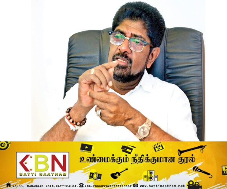 முன்னாள் சுகாதார அமைச்சர் கெஹெலிய ரம்புக்வெல்லவின் மனைவி மற்றும் மகள்களின் வங்கி கணக்குகள் முடக்கம்!