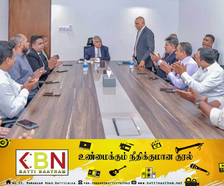 ரணிலுக்கு ஆதரவளிப்பதாக பாராளுமன்ற உறுப்பினர் அதாவுல்லா தெரிவிப்பு!