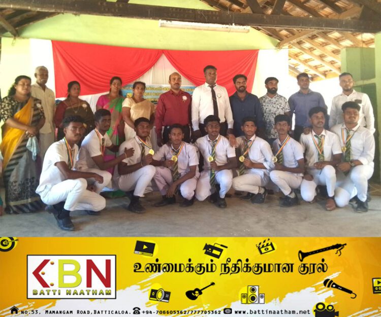 மட்டக்களப்பு கறுவாக்கேணி விக்னேஸ்வரா கல்லூரியில் விருதாளர் விழா நிகழ்வு!