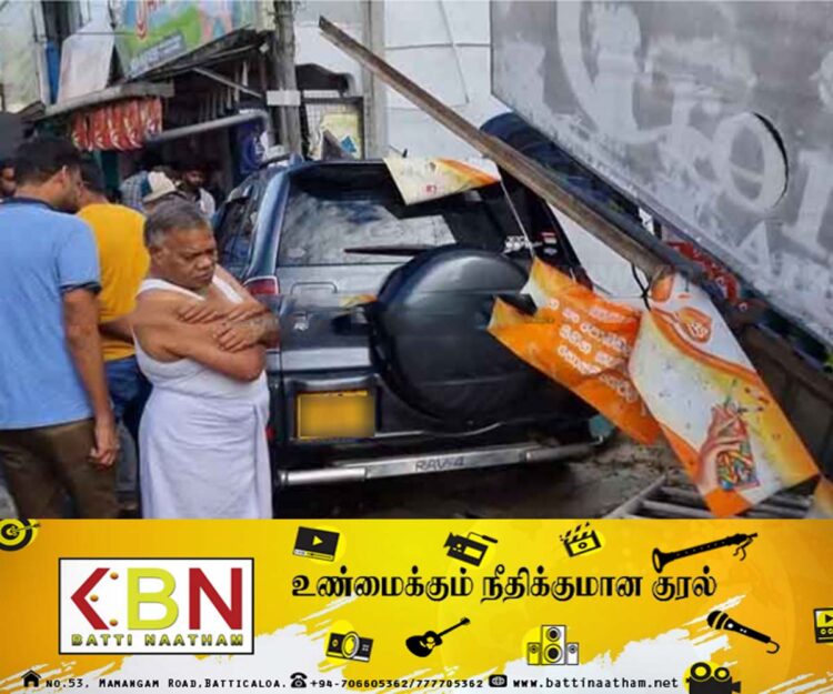 கொட்டகலை பகுதியில் கார் விபத்து; சாரதி வைத்தியசாலையில் அனுமதி!