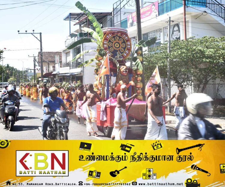 மட்டக்களப்பு கொத்துக்குளம் ஸ்ரீ முத்துமாரியம்மன் ஆலய ஆடிப்பூர பால்குட பவணி!
