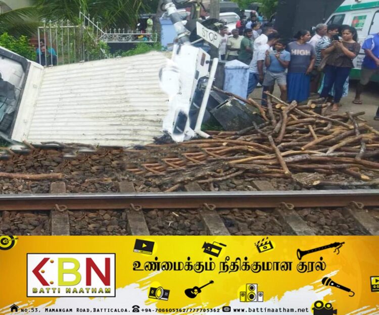 கொஸ்கொட இடுருவா பகுதியில் ரயிலுடன் லொறி மோதி விபத்து; ஒருவர் உயிரிழப்பு!