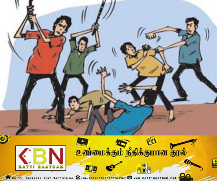 அராலி பகுதியில் இரு குழுக்களிடையே மோதல்!