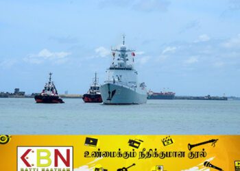 கொழும்பு துறைமுகத்தை வந்தடைந்த சீன போர்க்கப்பல்கள்!