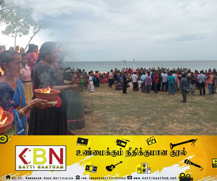 வலிந்து காணாமல் ஆக்கப்பட்ட உறவுகள் திருகோணமலை கடற்கரைக்கு முன்னால் ஆர்ப்பாட்டம்！
