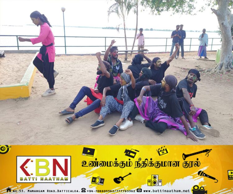“விழுது” அமைப்பின் ஏற்பாட்டில் ஜனாதிபதி தேர்தல் குறித்த விழிப்புணர்வு வீதி நாடகம்!