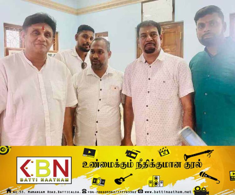 மாவை சேனாதிராஜாவின் மகன் சஜித் கட்சியுடன் இணைந்தார்!