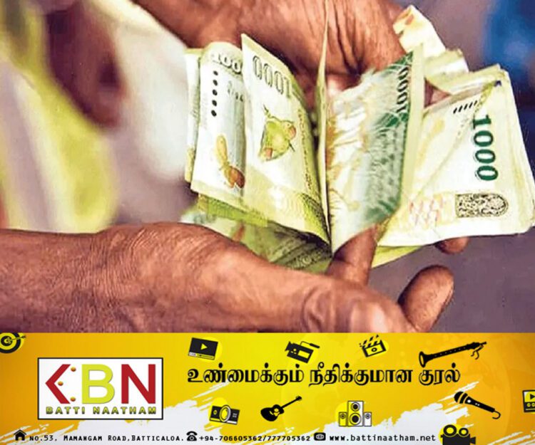 முதியோர் கொடுப்பனவில் மோசடி; ஐவர் பணியிடை நீக்கம்!