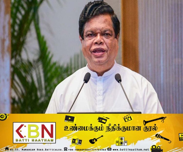 அடுத்த மாதம் முதல் கடவுச்சீட்டுக்களின் கட்டணம் குறைவடையும்!