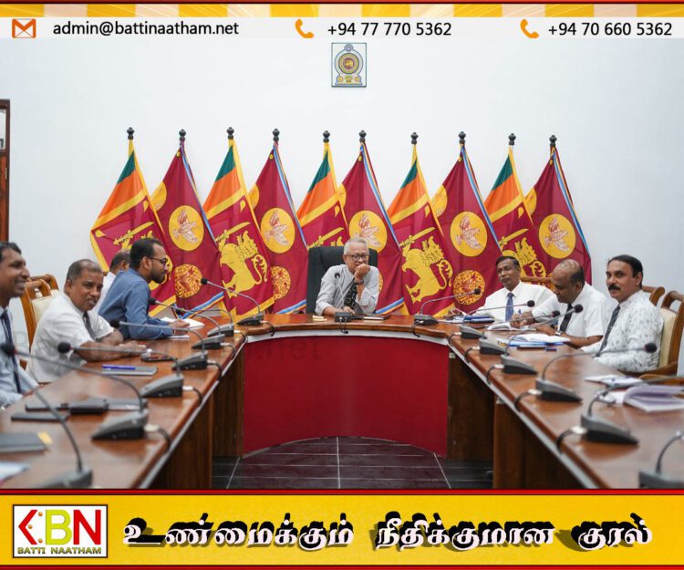 கிழக்கு மாகாண ஆளுநருடன் திருமலை உள்ளூராட்சி மன்றங்களின் செயலாளர்கள் சந்திப்பு