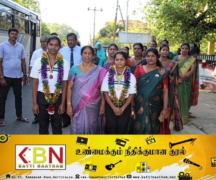 தேசிய ரீதியில் பதக்கங்களை பெற்ற மட்டக்களப்பு கல்லடி உப்போடை விவேகானந்தா மகளிர் கல்லூரி மாணவிகளுக்கு பாராட்டு நிகழ்வு!