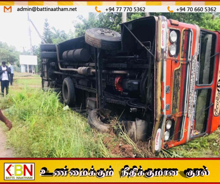இலங்கை போக்குவரத்துச் சபைக்கு சொந்தமான பஸ் விபத்து