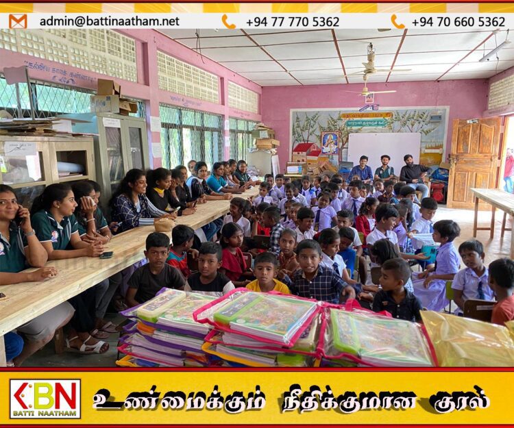 மட்டக்களப்பு வரலாற்று விழுதுகள் அமைப்பின் ஏற்பாட்டில் மாணவர்களுங்கு கற்றல் உபகரணங்கள் வழங்கும் நிகழ்வு
