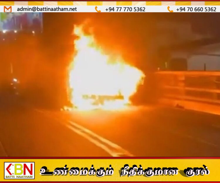 குடும்பமொன்று சென்று கொண்டிருந்த கார் நடு வீதியில் தீக்கு இறையாகியது