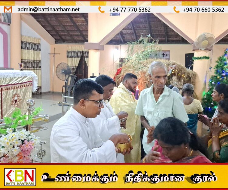 குருக்கள்மடம் புனித பிரான்சிஸ் அசிசியார் தேவாலயத்தில் நத்தார் தின ஆராதனை