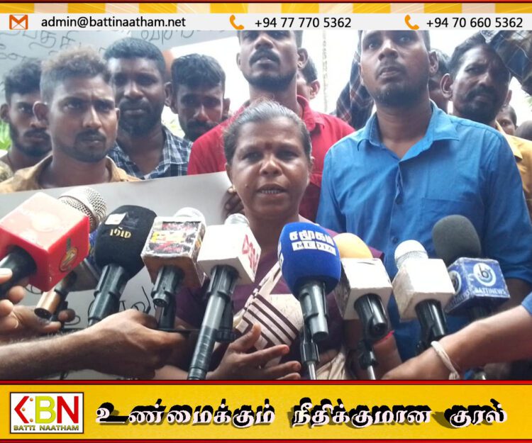 கிராம உத்தியோகத்தருக்கு சமூக வலைத்தளத்தில் அவதூறு; யூடியூபருக்கு எதிராக கிரானில் போராட்டம் (காணொளி)