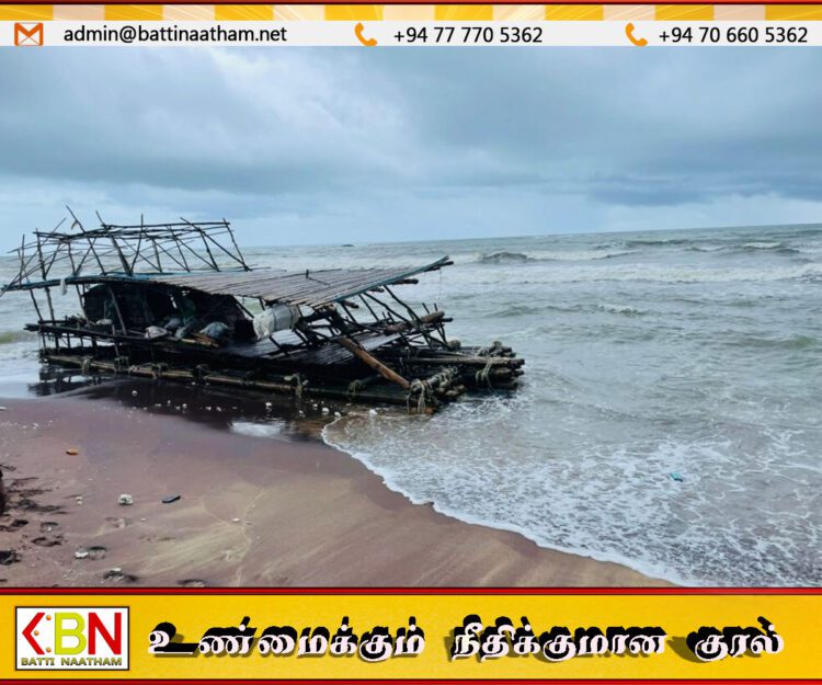 மட்டக்களப்பு வாகரை பிரதேசத்தில் கரையொதுங்கிய மிதவைப் படகு