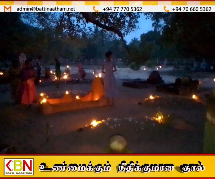 கார்த்திகை தீபத் திருநாளில் பேத்தாழை விவேகானந்தா சனசமூக நிலையத்தினரின் ஏற்பாட்டில் இறந்தவர்களின் சமாதியில் விளக்கேற்றும் நிகழ்வு