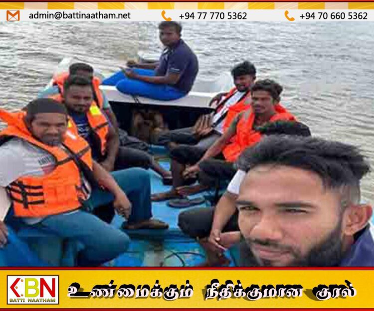 வாழைச்சேனை வயல் பிரதேசமொன்றில் வெள்ளத்தில் சிக்கியிருந்த 16 விவசாயிகள் மீட்பு