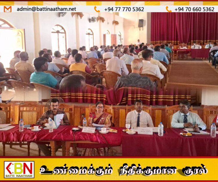 மண்முனை தென்மேற்கு பிரதேச செயலக பிரிவில் சிறு போக பயிர்ச் செய்கைக்கான ஆரம்பக் கூட்டம்!