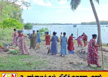கிளீன் சிறிலங்கா வேலைத்திட்டத்தின் கீழ் ஓந்தாச்சிமடம் மகிழூர் பிரதான வீதியில் சிரமதானம்