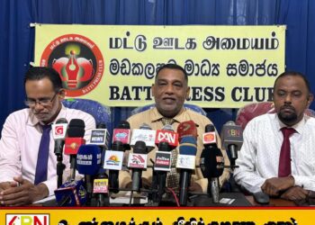காத்தான்குடி மீராபாலிகா தேசிய பாடசாலை அதிபர் பாலியல் இலஞ்சம் கோரவில்லை; பாடசாலை நிர்வாகத்தினர் விளக்கம்