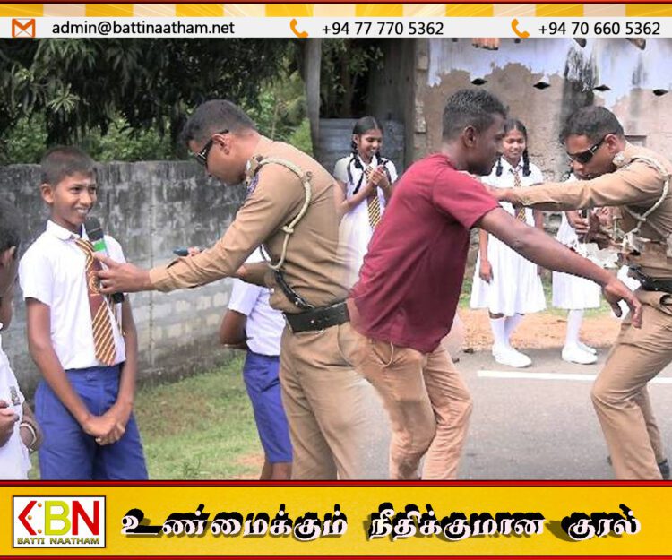 யாழில் வீதி போக்குவரத்து தொடர்பாக மாணவர்களுக்கு பொலிஸாரால் தெளிவூட்டும் நிகழ்வு