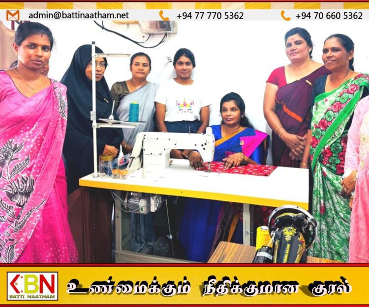 மட்டு அரசாங்க அதிபரினால் சுய தொழில் முயற்சியார்களுக்கான தையல் நிலையம் திறந்து வைப்பு!