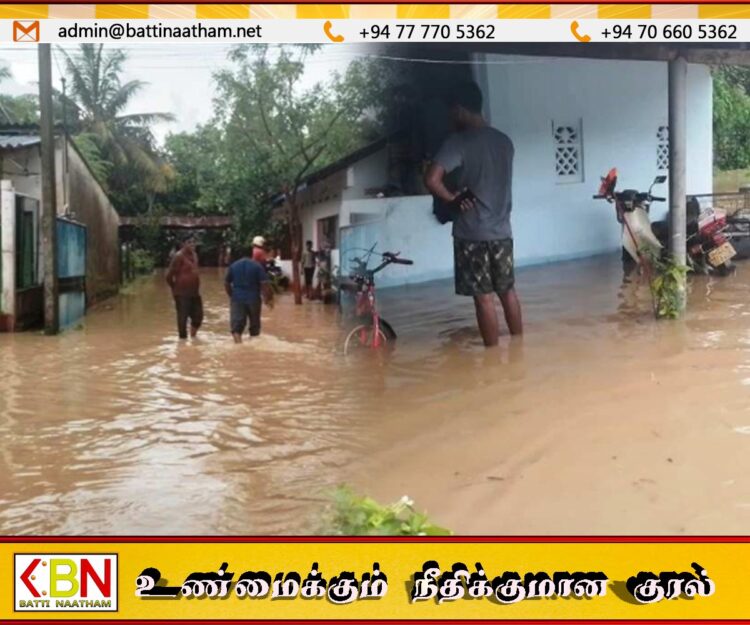 கிளிநொச்சியில் பெய்த கடும் மழையால் வெள்ளத்தில் மூழ்கிய வீடுகள்