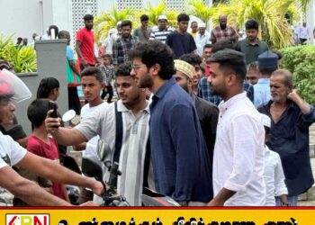 பேருவளை தர்கா நகர் பள்ளிவாசலில் தொழுகையில் ஈடுபட்ட துல்கர் சல்மான்