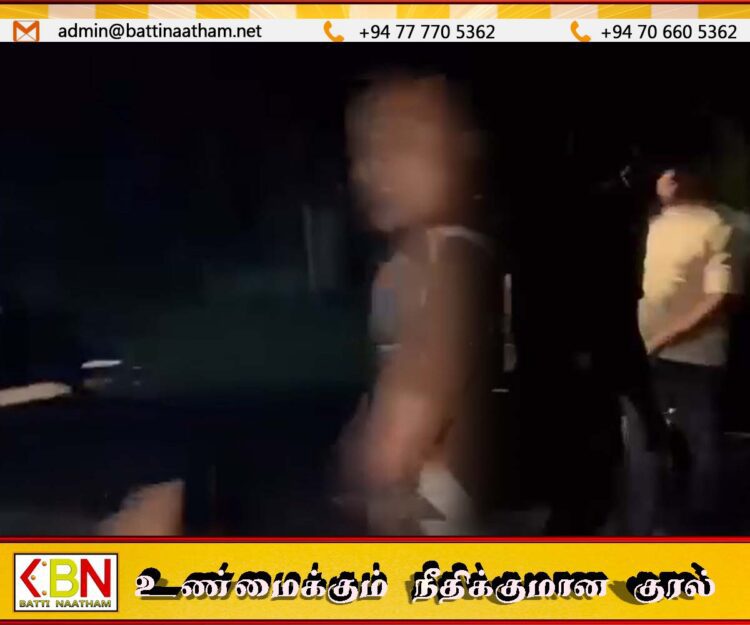 வீதியில் வைத்து நபர் ஒருவரை தாக்கும் போக்குவரத்து பொலிஸார்!