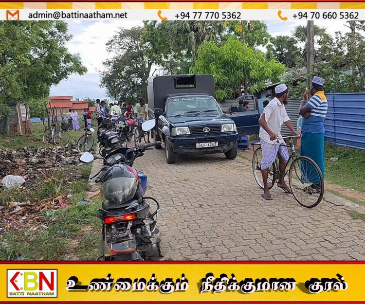 திருகோணமலை பகுதியொன்றில் துப்பாக்கிச்சூடு; இரண்டு மோட்டார் சைக்கிள்கள் தீக்கிரை