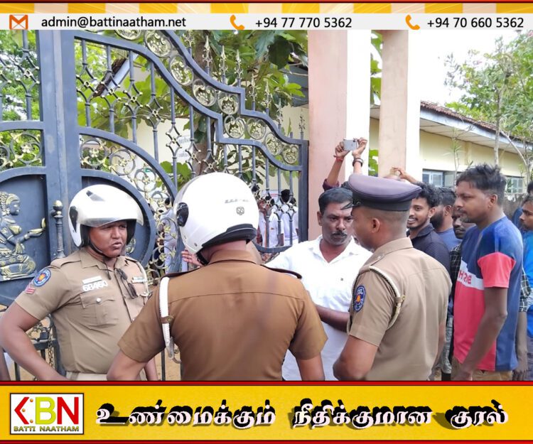 முல்லைத்தீவில் மாணவகளின் பெற்றோர்களால் முன்னெடுக்கப்பட்ட போராட்டத்தில் பதற்ற நிலை