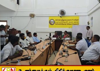 வல்வெட்டித்துறை நகர சபையின் புதிய தவிசாளராக அகில இலங்கை தமிழ் காங்கிரஸின் தவமலர் தெரிவு