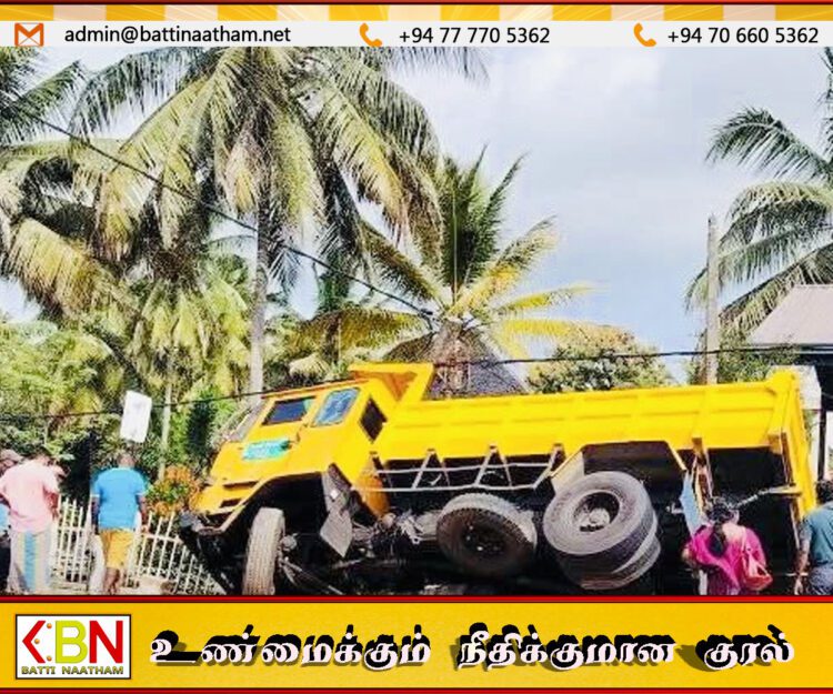 மல்பிட்டிய தேவாலயத்துக்கருகில் பாரவூர்தி ஒன்று அருகிலுள்ள சுவரில் மோதி விபத்து