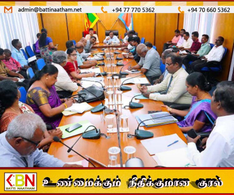 ஆசிரியர் இடமாற்றங்களை தாமதமின்றி நடைமுறைப்படுத்துவதற்கும் தீர்மானம்