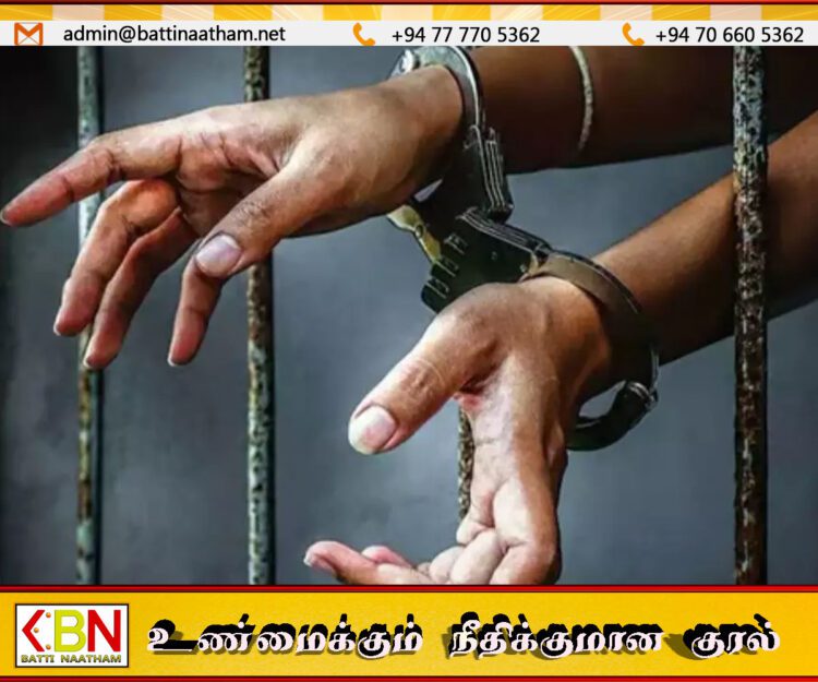 அலுவலகத்தில் பெண்களை இரகசியமாக படம் பிடித்த ஊழியர் கைது