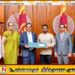 புதிய 2000 ரூபாய் நினைவுத்தாள் ஜனாதிபதியிடம் கையளிப்பு