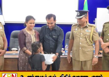 மட்டக்களப்பில் சரோஜா திட்டத்தின் கீழ் மாணவர்களுக்கு கற்றல் உபகரணங்கள் வழங்கிவைப்பு