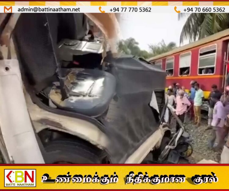 வவுனியாவில் ரயில் கடவையில் சிறிய ரக லொறி ஒன்று மோதி விபத்து; சிறுமி உட்பட மூன்று பேர் காயம்
