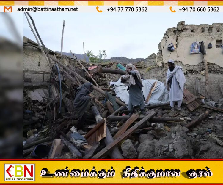 பாகிஸ்தானில் மூன்று குண்டுத் தாக்குதல்கள்; 22 பேர் பலி