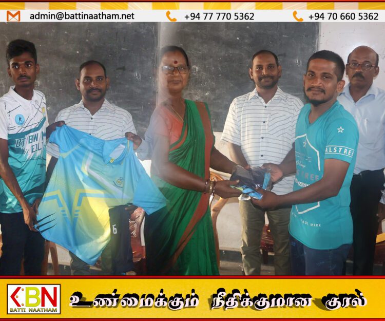 மகிழவெட்டுவான் விவேகானந்தா விளையாட்டு கழகத்திற்கான சீருடைகள் வழங்கி வைப்பு!