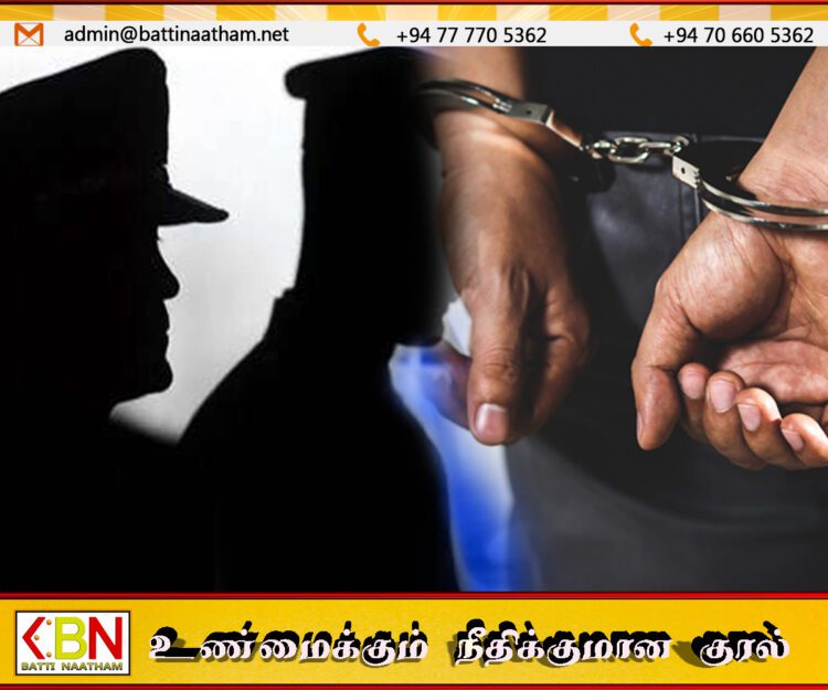 வீட்டிற்குள் சோதனை என கூறி தங்க நகைகளை திருடிய சிப்பாய்கள்