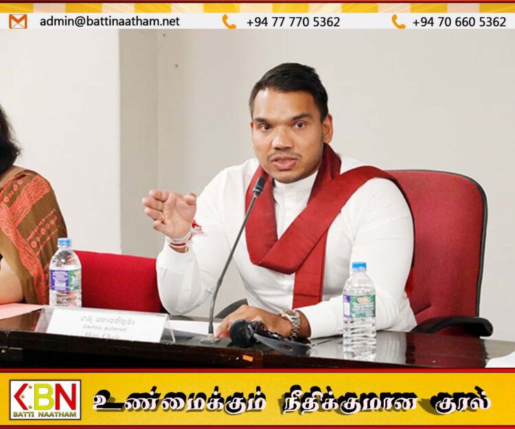 2 கொள்கலன்கள் உள்ளன மிகுதி 321 கொள்கலன்கள் எங்கே?; அரசை பார்த்து நாமல் கேள்வி!