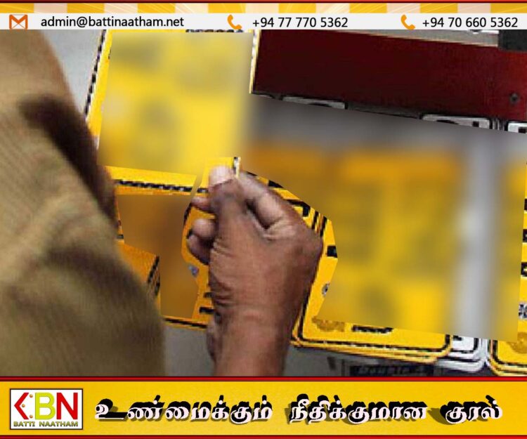 நவீன தொழில்நுட்பத்துடன் கூடிய புதிய வாகன இலக்கத்தகடுகள் விரைவில்