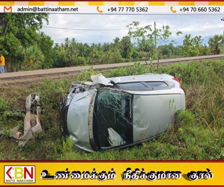 அக்கரைப்பற்றில் இருந்து திருகோணமலை நோக்கி பயணித்த கார் விபத்து