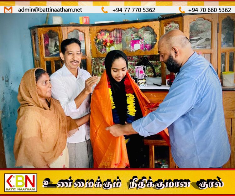இளம் சாதனை மாணவியின் வீடு தேடி சென்று கெளரவித்த அஷ்ரப் தாஹிர் எம்.பி!