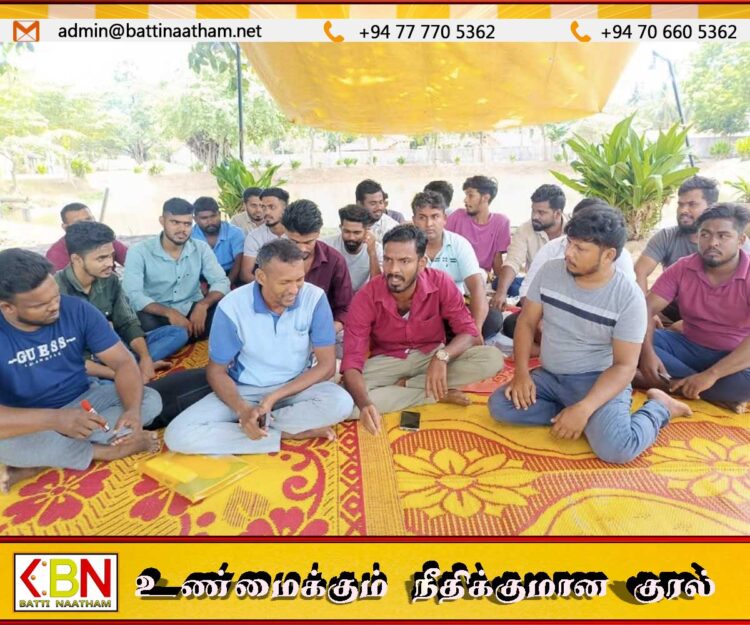 18 மாத சம்பளம் நிலுவையில்; புல்மோட்டை கனியமணல் கூட்டுத்தாபன ஊழியர்கள் போராட்டம்